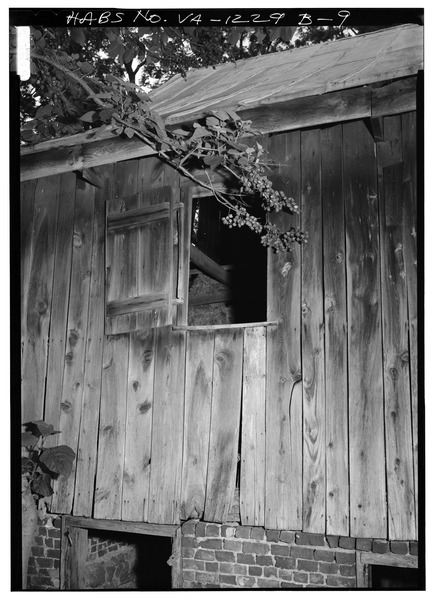 File:DETAIL OF WINDOW, WEST SIDE, NORTH END. NOTE WOOD HINGES - Kenmuir, Barn, Route 613, Trevilians, Louisa County, VA HABS VA,55-TREV.V,8B-9.tif