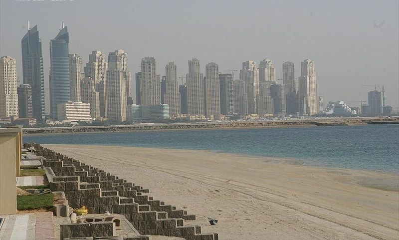 File:Dubai Marina Skyline on 16 April 2007.jpg