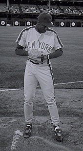 Dwight Gooden, 1985 NL winner and youngest player to win Pitcher of the Year Award, pitching for the Mets. DwightGoodenSF.jpg