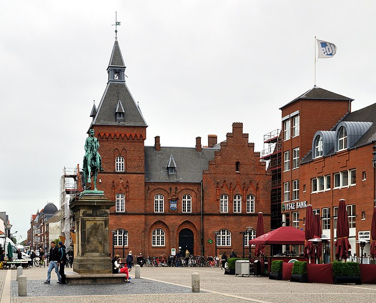 File:Esbjerg - Marktplatz2.jpg