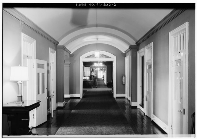 Interior, first floor hall. FIRST FLOOR HALL, LOOKING EAST - Pennsylvania Hospital for Mental and Nervous Diseases, Forty-fourth and Market Streets, Philadelphia, Philadelphia County, PA HABS PA,51-PHILA,511-6.tif