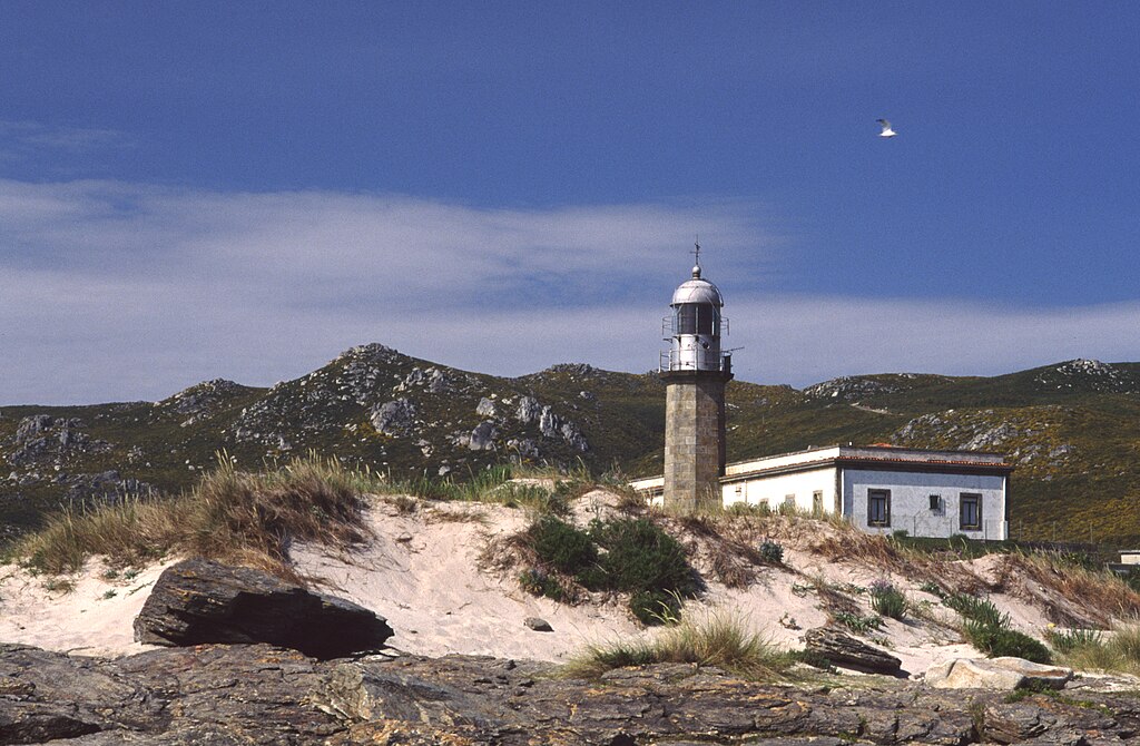 Faro de LariÃ±o.jpg