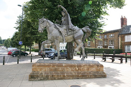 The statue of the "fine lady upon a white horse" at Banbury Cross. Finelady.jpg