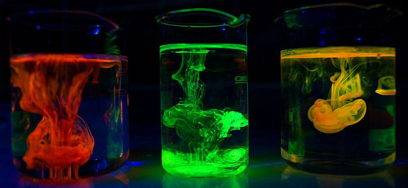 File:Fluorescense drip.jpg