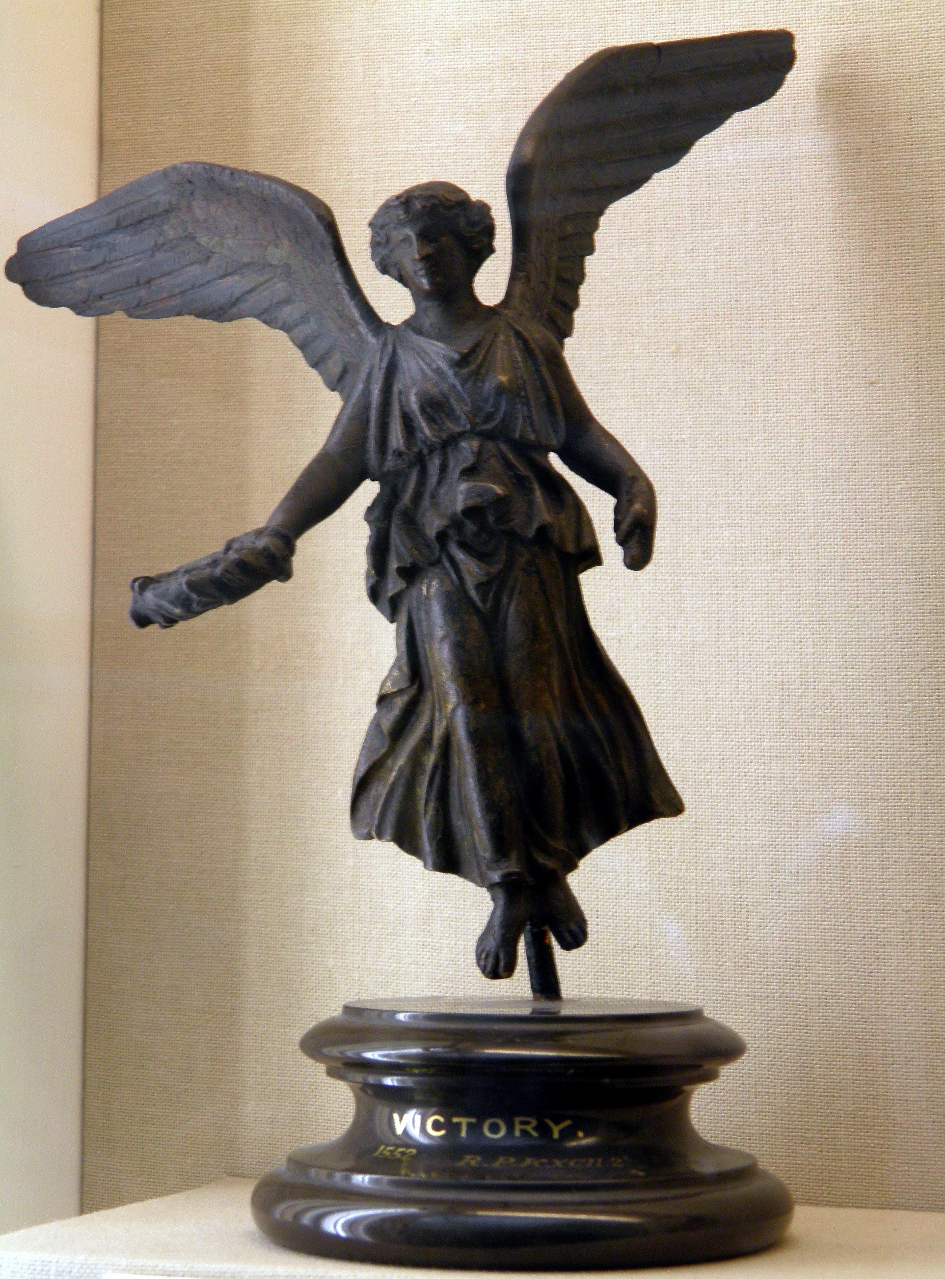File:Flying goddess of Victory, Roman AD 50-100, the ancient Games, British Museum (7667181532).jpg - Wikimedia Commons