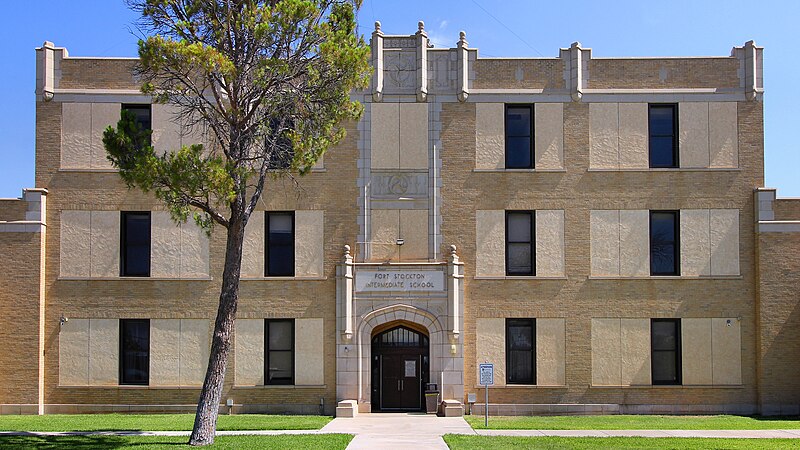 File:Fort Stockton Texas Intermediate School 2023.jpg