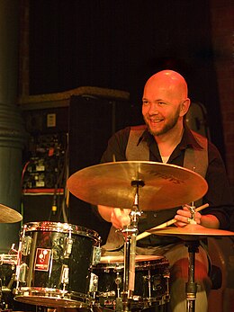 Frøy Aagre bilan yurish, Myunxen, Unterfahrt Jazz Club-da, 2010 yil 17 mart.