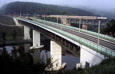 Fuldatalbrücke Kragenhof East