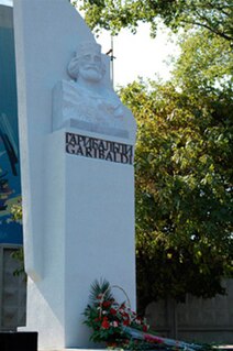 Garibaldi Monument in Taganrog sculpture