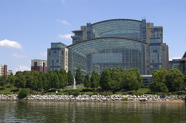 Image: Gaylord National Resort From River