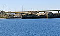 Ռիօ Անդիռիօ կամուրջին հարաւային մասը եւ հին բերդը․ նկարուած Փաթրայի ծոցէն