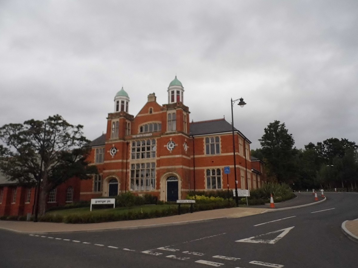 Олдершот. Алдершот. Grainger PLC. Aldershot School Ontario. Bruneval Barracks Aldershot.