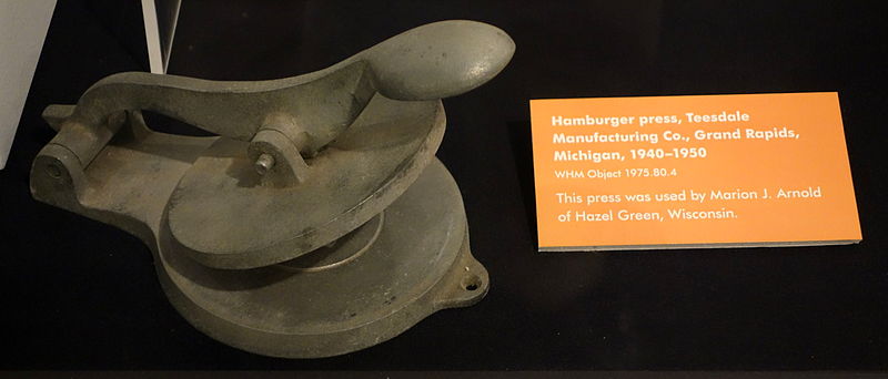 File:Hamburger press, Teesdale Manufacturing Co., Grand Rapids, Michigan, 1940-1950 - Wisconsin Historical Museum - DSC02825.JPG