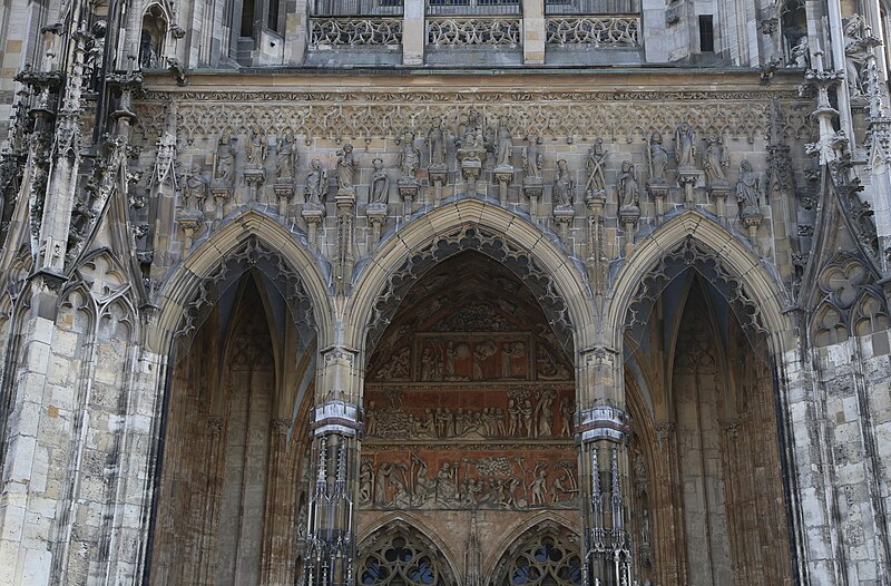 File:Hauptportal Ulmer Muenster-2.jpg