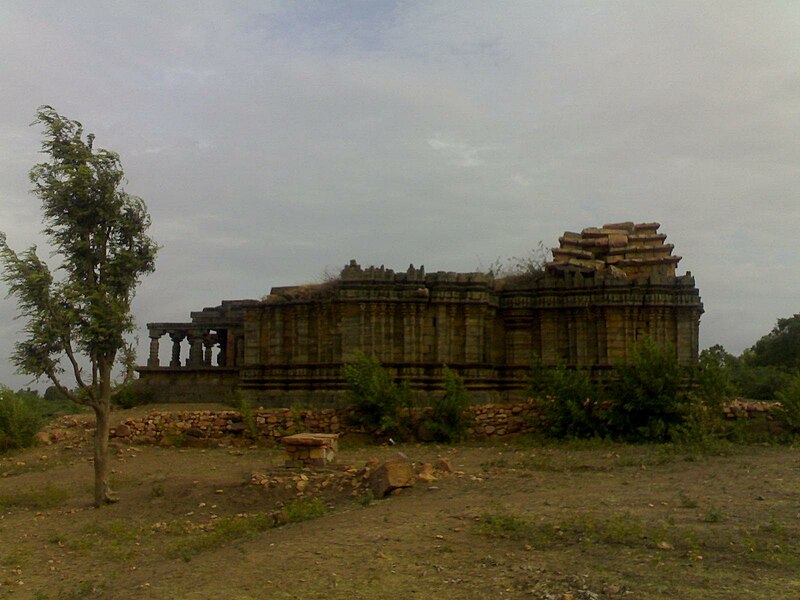 File:Historical temple Hooli 1.jpg