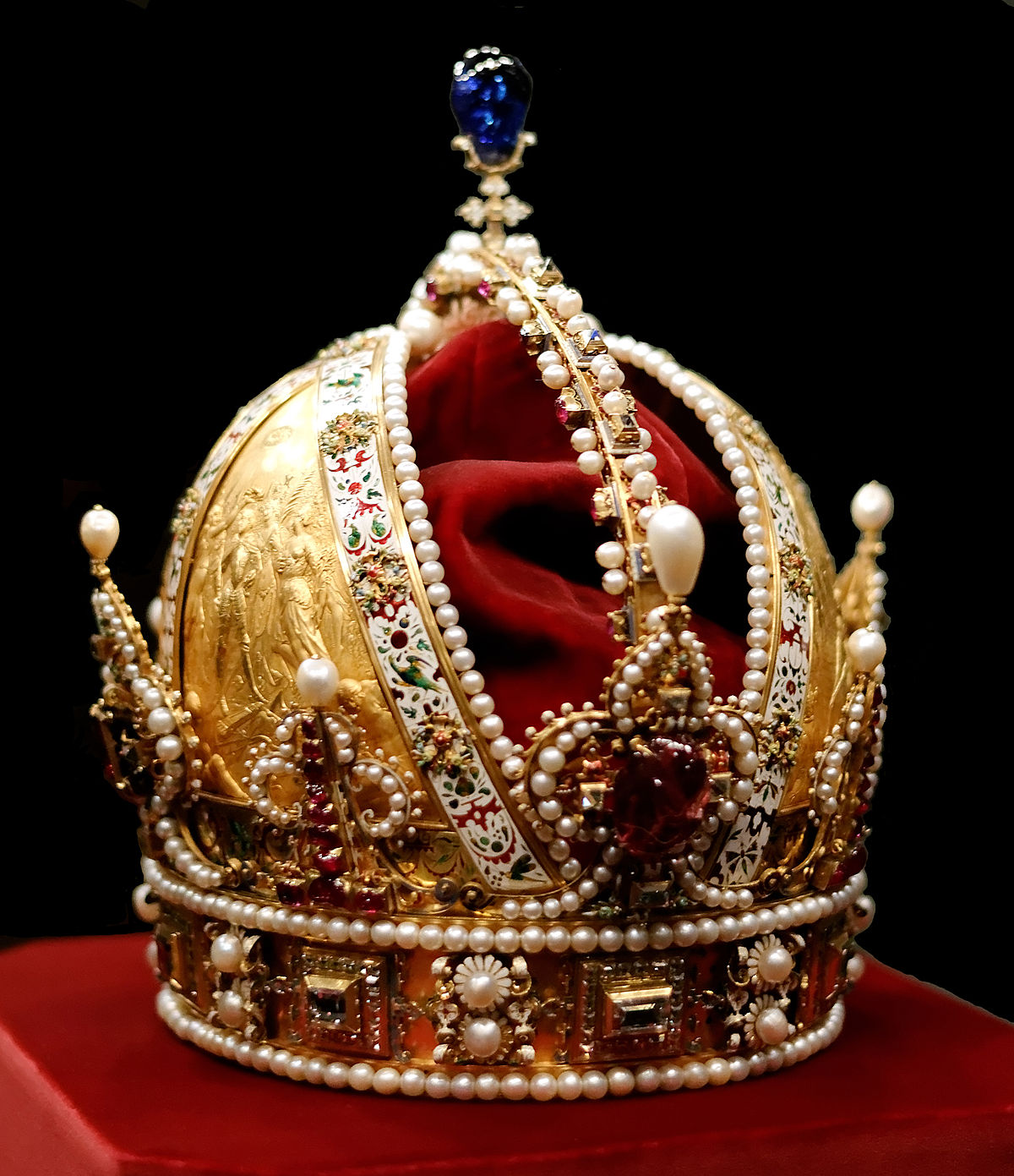 La Couronne royale européenne à Versailles 1200px-Imperial_Crown_of_Austria