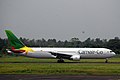 Camair-Co Boeing 767-300ER taksi a Douala.