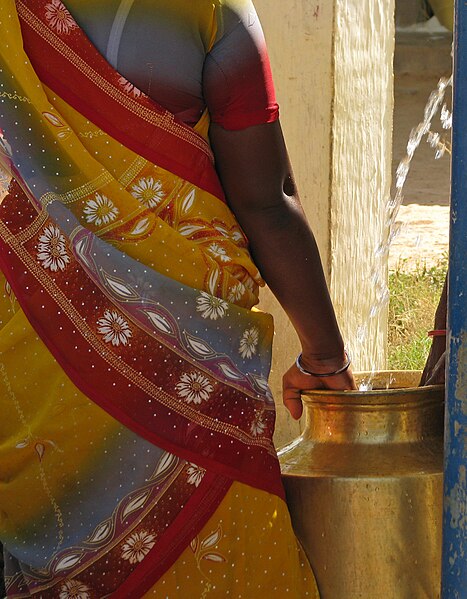 File:India - Sights & Culture - 33 - woman fetching water.jpg