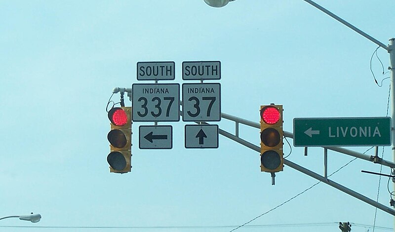 File:Indiana State Road 337 turns left in Livonia.jpg