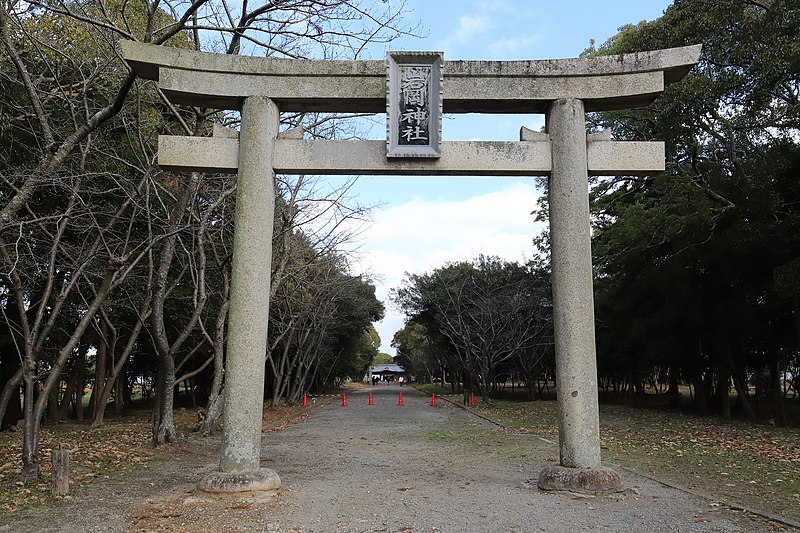 File:Iwaoka Shrine Torii 2020.jpg