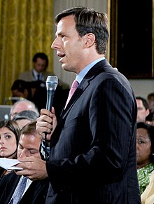 Tapper at the White House in 2009 Jake Tapper at the White House.jpg