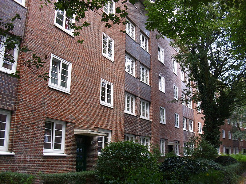 File:Jarrestadt, Jean-Paul-Weg 2-18 (Hamburg-Winterhude).jpg