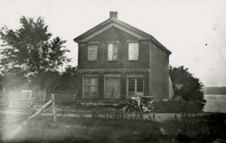 Red Brick Store in 1885, showing disrepair Joseph Smiths Red Brick Store 1885.PNG