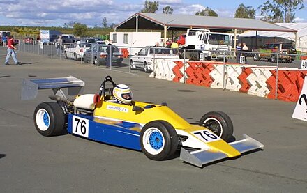 Kaditcha 76F2 Formula 2 car Kaditcha76f2.jpg