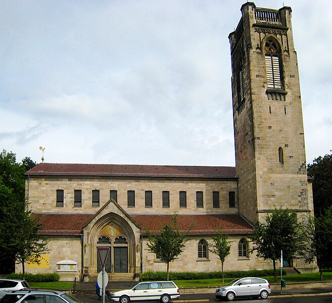 File:Kassel Auferstehungskirche.jpg