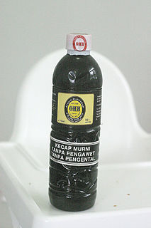 Sweet soy sauce Sweetened aromatic [https://commons.wikimedia.org/wiki/File:Salsa_soja_dulce.png soy sauce], originating from Indonesia