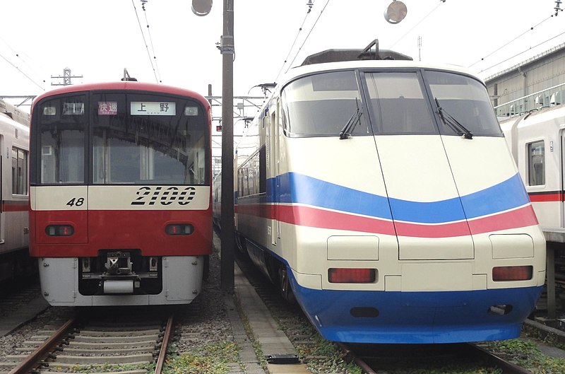 File:Keikyu 2100 Keisei AE100.jpg