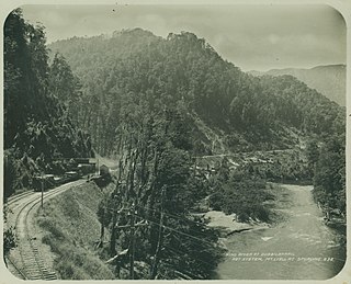 <span class="mw-page-title-main">Dubbil Barril, Tasmania</span> Railway stopping place in Western Tasmania, Australia