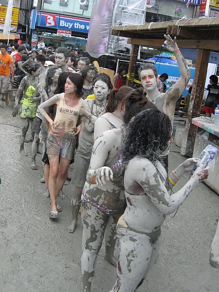 File:Korea-Boryeong Mud Festival-02.jpg