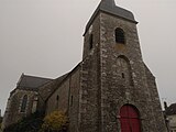 Photo de la façade ouest de l'église Saint-Gaudens.