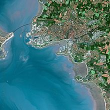 La Rochelle vue par le satellite SPOT du CNES.