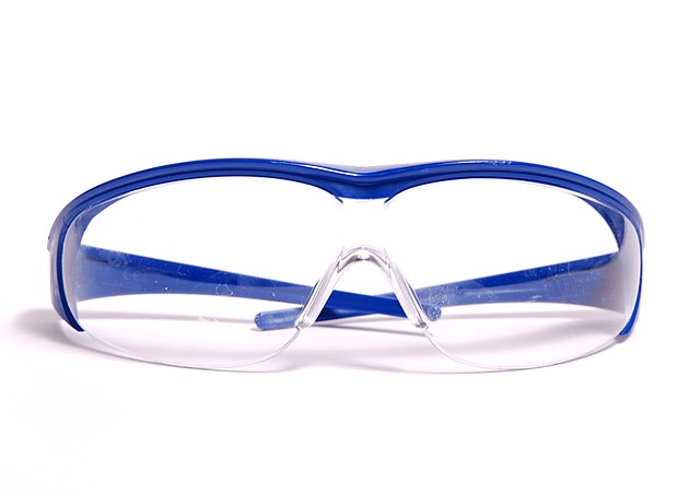 Laboratory safety goggles