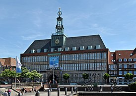 Landesmuseum, Rathaus Emden.jpg