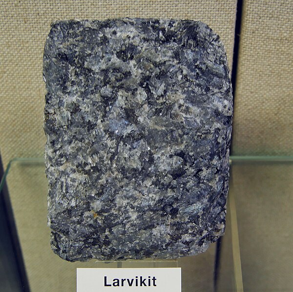 File:Larvikit (RK 2206 P1890229).jpg