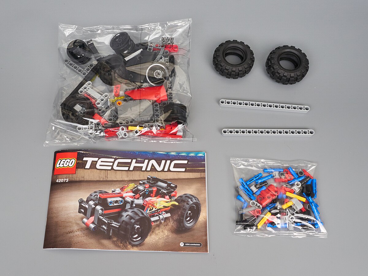 File:Lego Technic 42073-Bash-P1060790 (40250378910).jpg - Wikimedia Commons