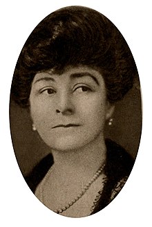 Lillian Trimble Bredli 1920 yil 02.jpg