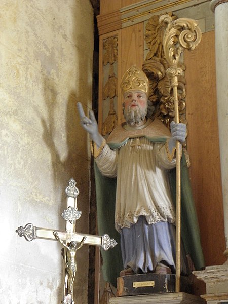 File:Locquénolé (29) Église Saint-Guénolé - Intérieur - Mobilier 05.jpg