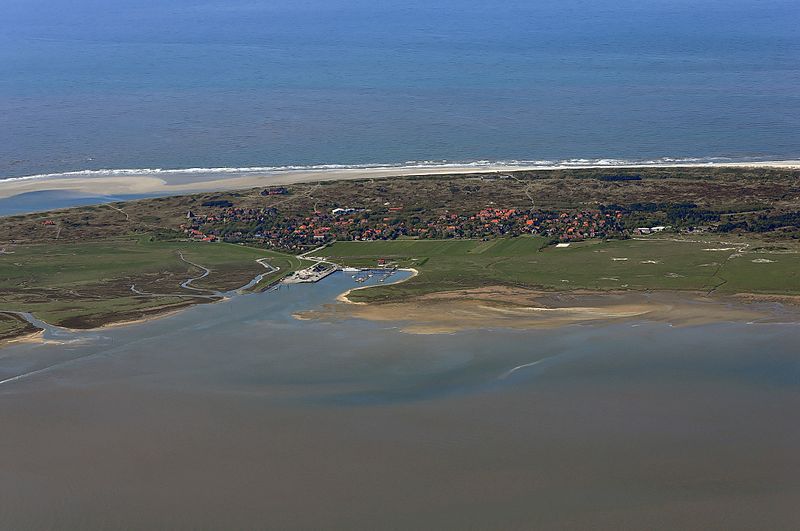 File:Luftaufnahmen Nordseekueste 2012-05-by-RaBoe-D90 077.jpg