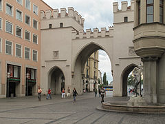 Porte près la Karlsplatz.