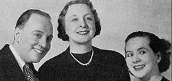 Основна роля на съпругата на Дан Хардинг 1938.jpg