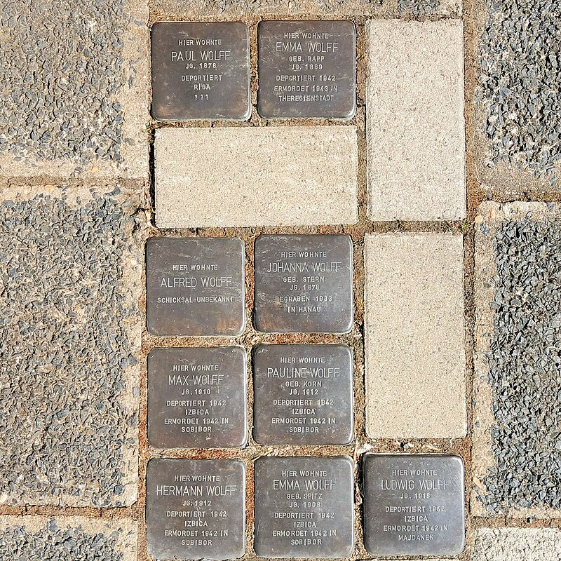 Maintal Bischofsheim-Stolpersteine-Niedergasse22-Familie Wolff