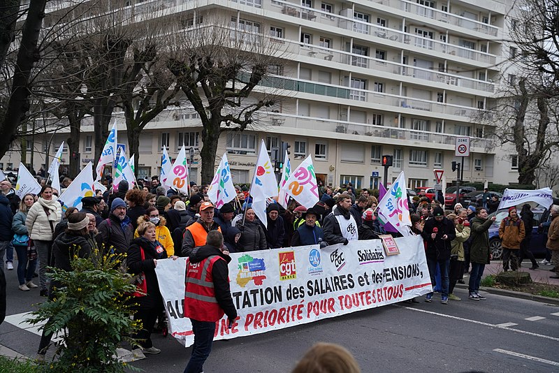 File:Manifestation rue de la paix reims 1505911.jpg