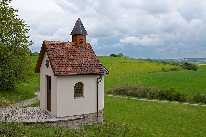 File:Maria Hilf Kapelle SK.jpg