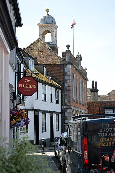 File:Market Street and Rye Town Hall.jpg