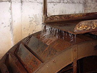 Melin Tregwynt Mill Water Wheel - geograph.org.uk - 221600.jpg