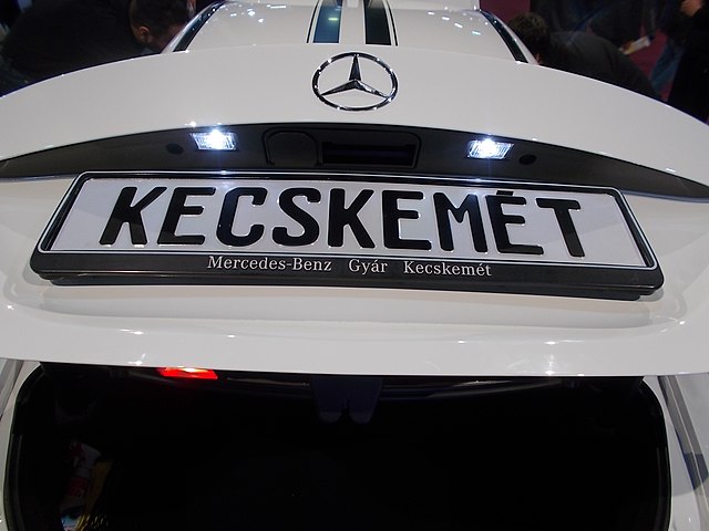 Image: Mercedes Kecsemét, open hatch, Automotive 2017 Hungexpo